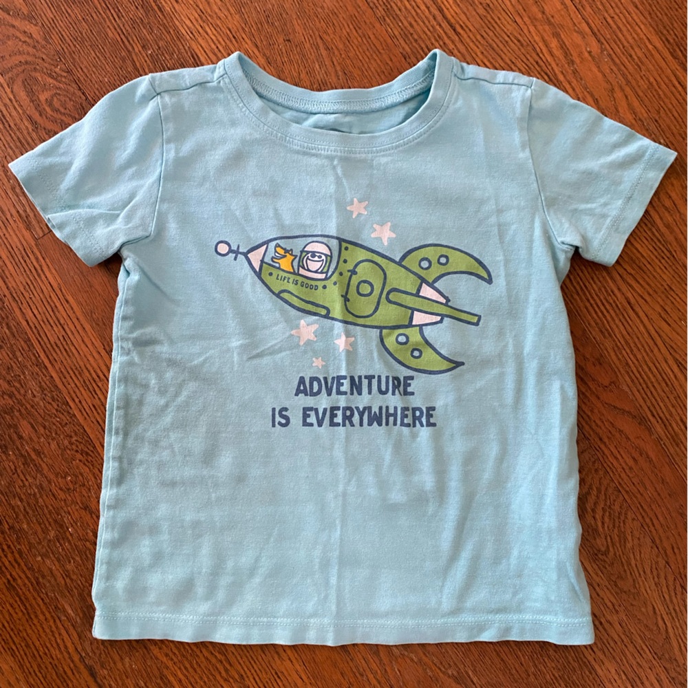 ⭐️3 for $15⭐️ Life Is Good 3T shirt